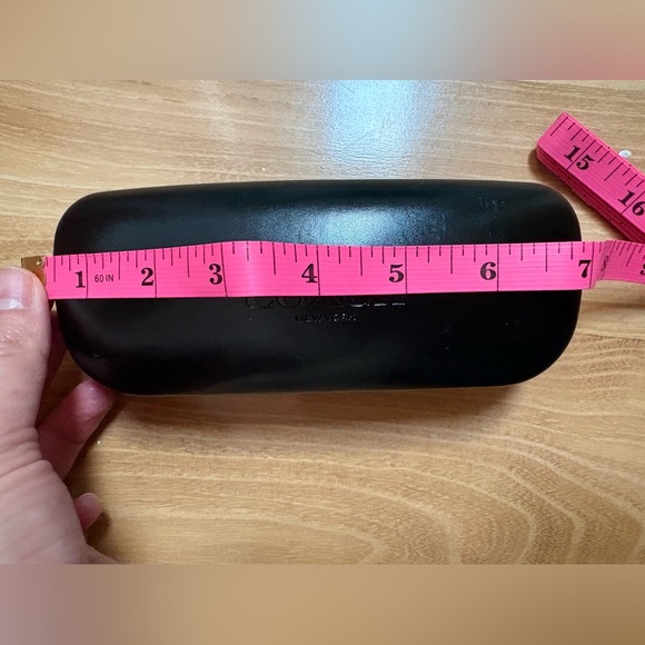 Coach Black Hard Clamshell Eyeglass Case - Picture 8 of 9